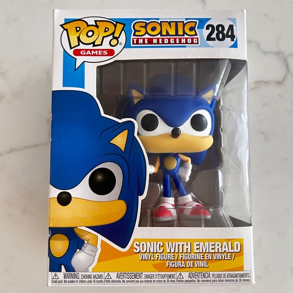 Funko Pop Games: Sonic the Hedgehog - Sonic with Emerald #284 - NIB - Picture 1 of 6